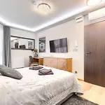 דירה Toress Kaskada שצ'צ'ין