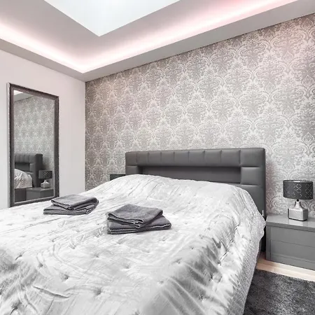 アパート Toress Kaskada